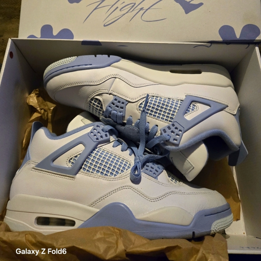 Jordan 4 Aluminum